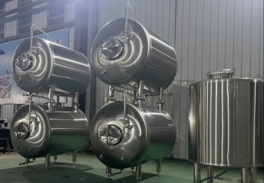 Italy 1000L Horizontal Brite Beer Tank